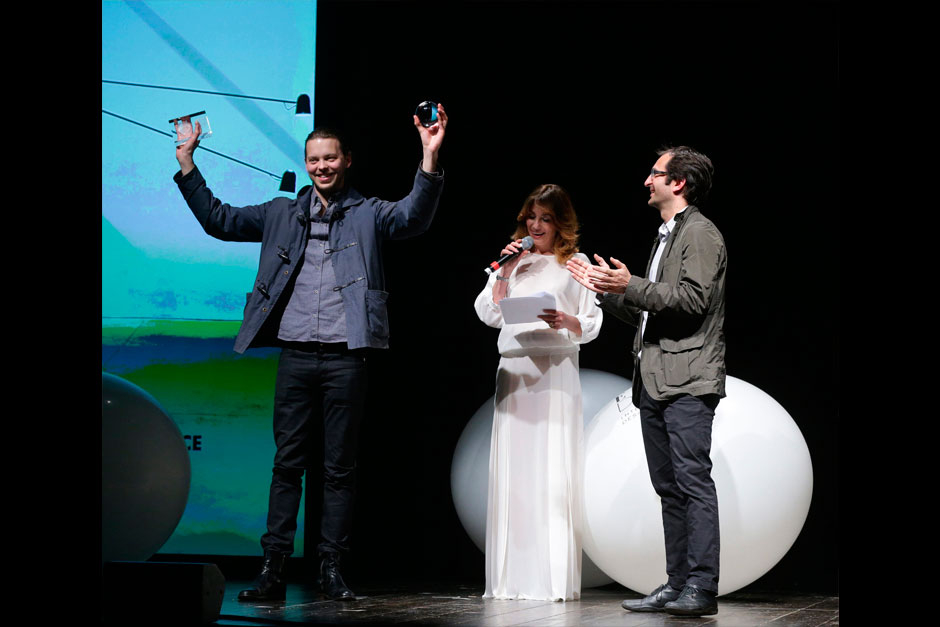 Paola Maugeri presents Daniel Rybakken, Winner designer of lighting category with Alessandro Sarfatti for Luceplan © Canio Romaniello Olycom