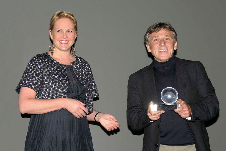 Helle Tjaberg editor-in-chief at ELLE decoration Norway and Lorenzo Porro for Porro © Nally Bellati - Stefano Pavesi Contrasto