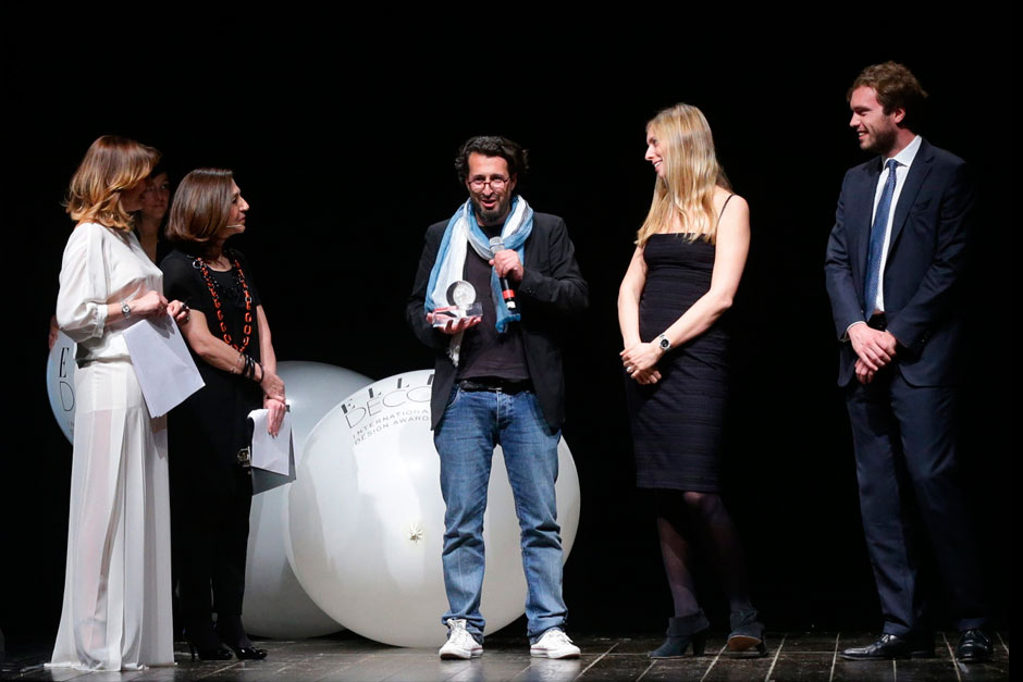 Ron Gilad winner designer of furniture category, among Paola Maugeri and Livia Peraldo Matton (on the left) and Giulia with Giovanni Molteni for Molteni&C © Canio Romaniello Olycom